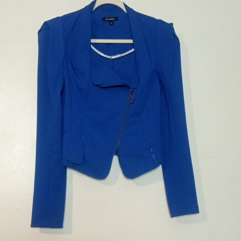 Zinga crop jacket. (LIT)
